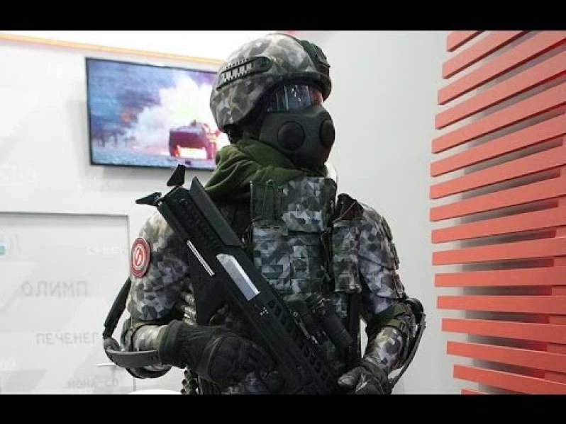 Οι νέες ρωσικές στολές έχουν ενσωματωμένο «εξωσκελετό» (βίντεο)